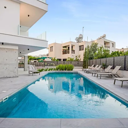 Sanders Olive Shared Pool Appartement Paphos