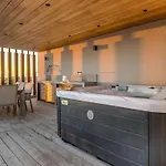 Sanders Olive Shared Pool Appartement
