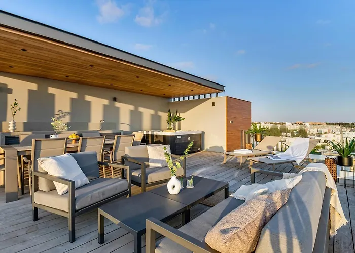 Sanders Olive Shared Pool Apartament *