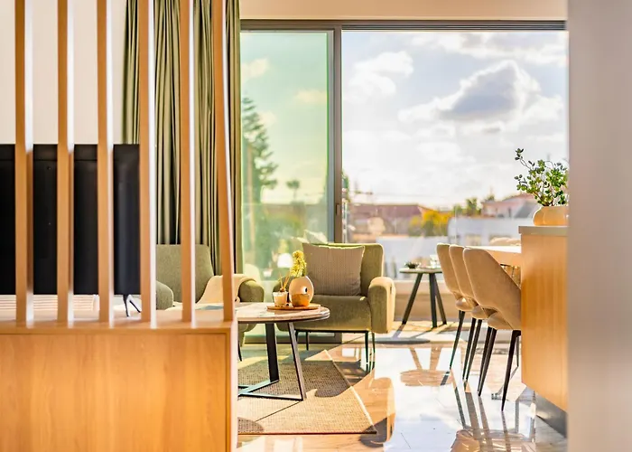 Sanders Olive Shared Pool Lejlighed