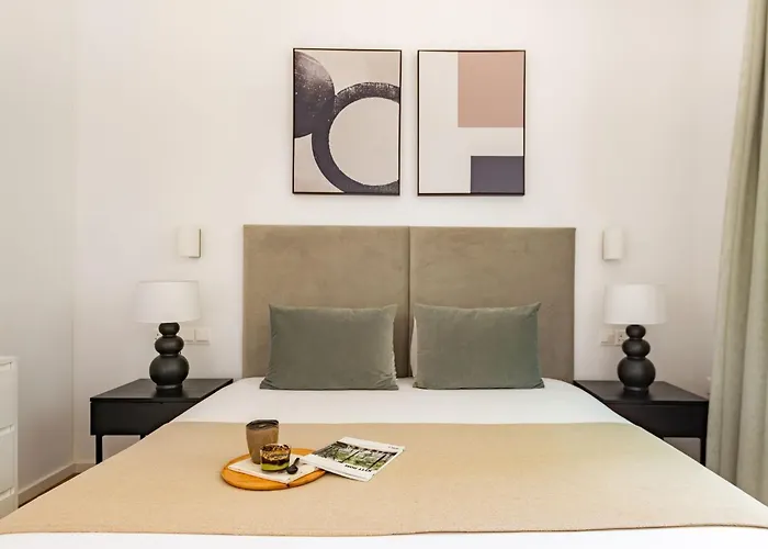 Sanders Olive Shared Pool