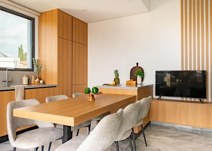 Sanders Olive Shared Pool *