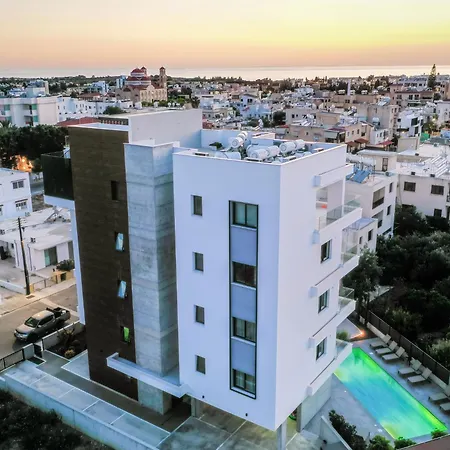 Sanders Olive Shared Pool *